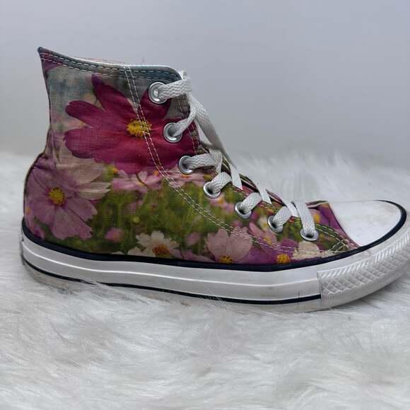 Converse - Picture 8 of 13